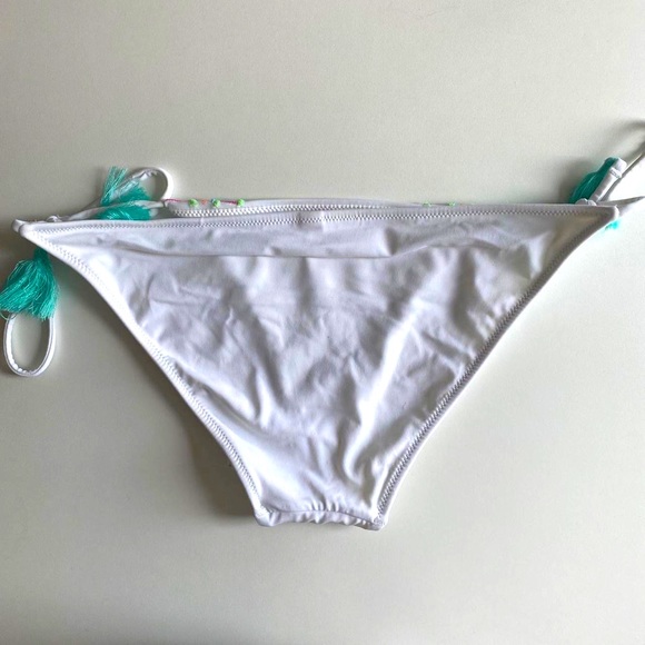Victoria’s Secret bikini bottom - Picture 3 of 3